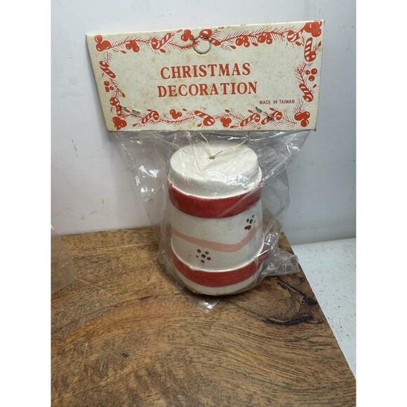 Vintage Lot of 23 Wooden Christmas Ornaments New Old Stock Woolworths? - Picture 16 of 16